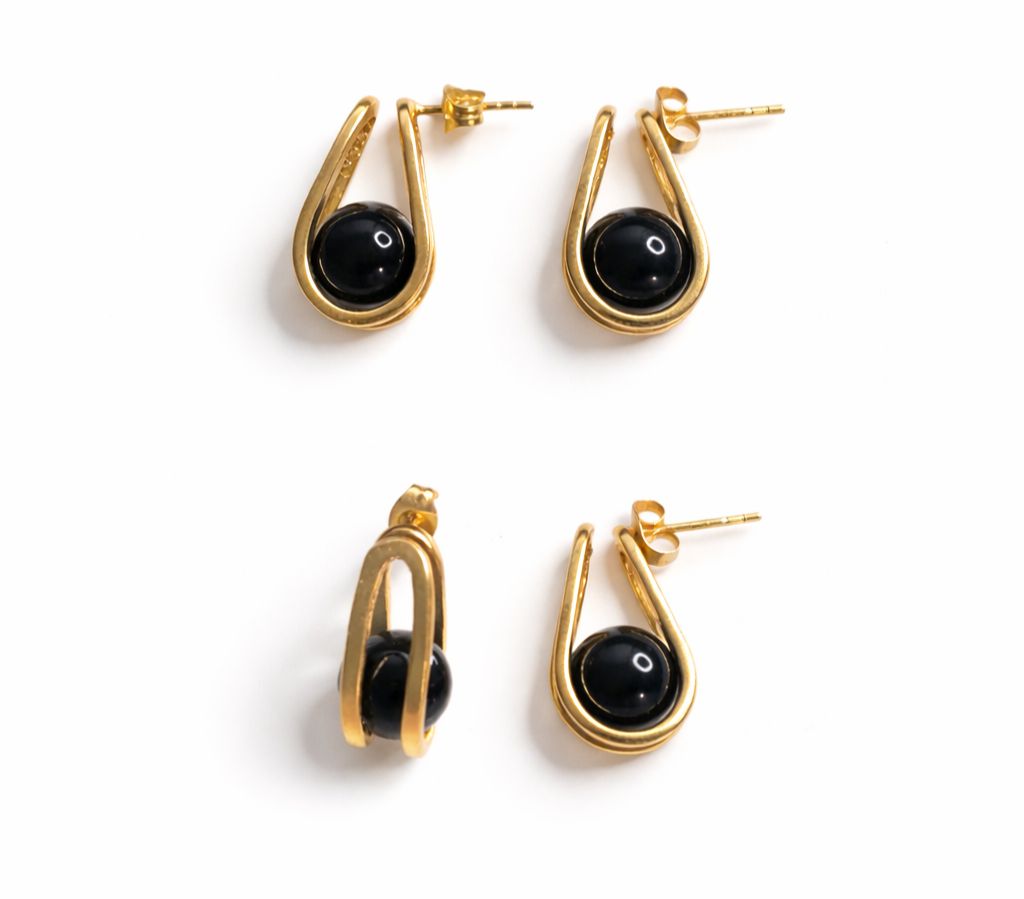 Onyx Drop Aretes