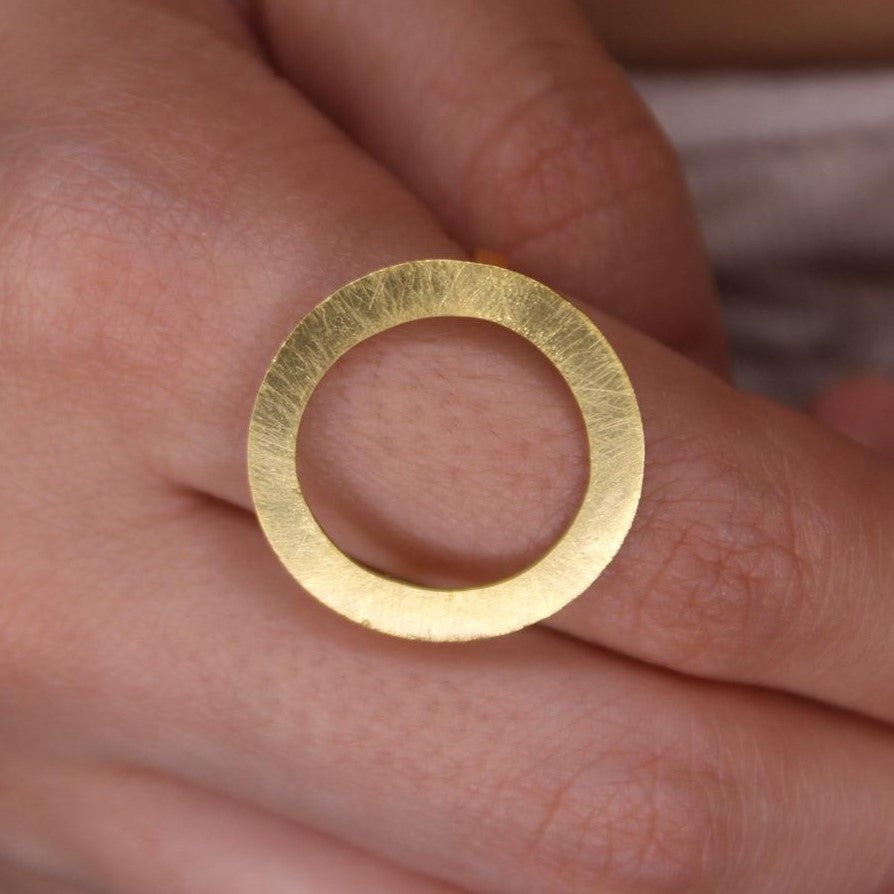 Anillo circular minimalista - AN01