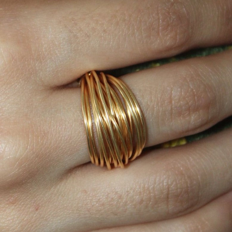 Anillo hilos dorados - AAN04